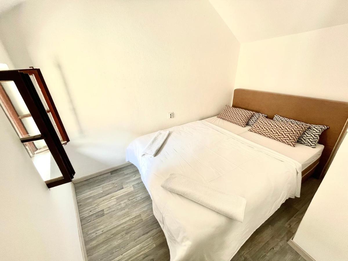 St.Tripun Apartment Kotor Exterior foto